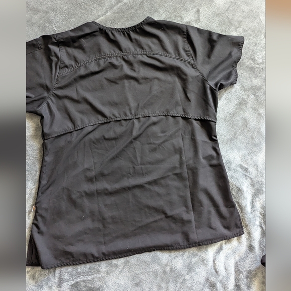 Carhartt Black Scrub Too - Picture 2 of 3
